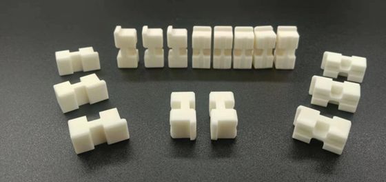 Partes estruturais de nitreto de alumínio