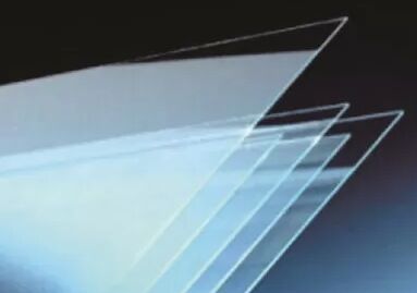 Cerâmica de alumínio transparente