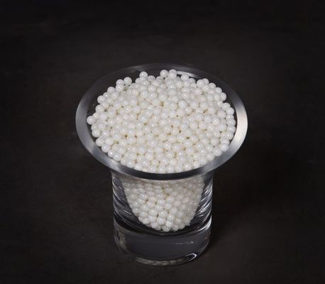 O silicato de zircônio aglomerado perla o tipo médio SZS 4,0 G/Cc dos grânulos da densidade