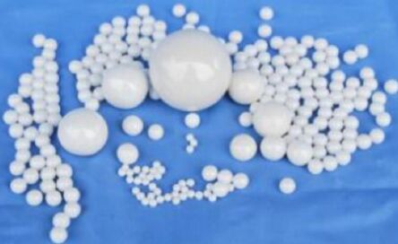 Mídia de moagem de zircônia com baixa taxa de desgaste e alta dureza para ampla aplicação em processos industriais